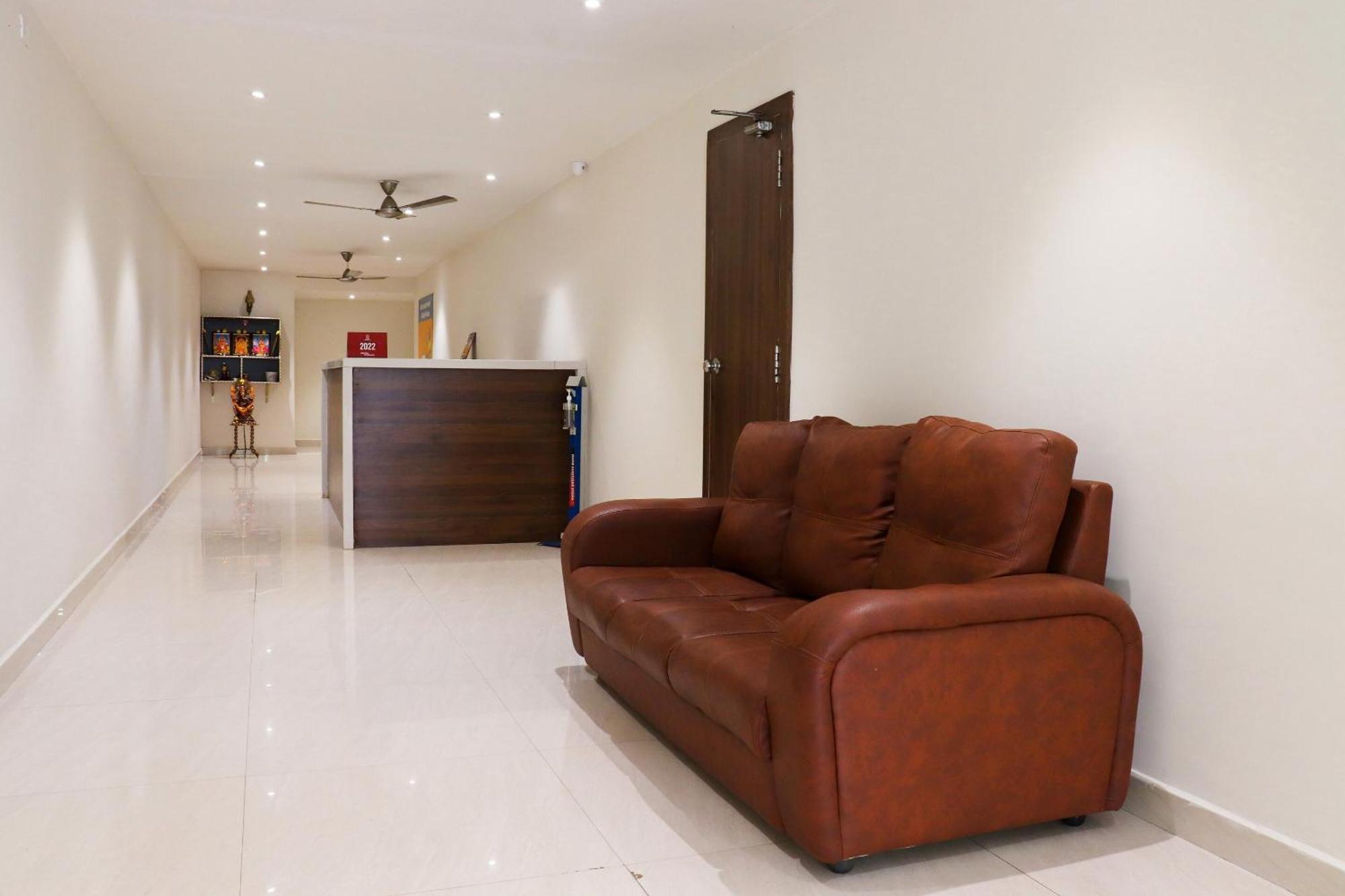 Collection O Kk Trends Hotel Vijayawada Exterior photo